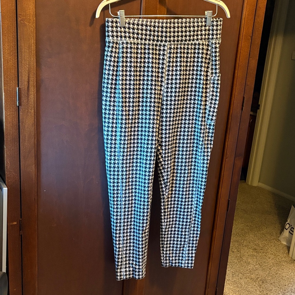 Chic Houndstooth Trousers in Black, Grey and White - Sz XL